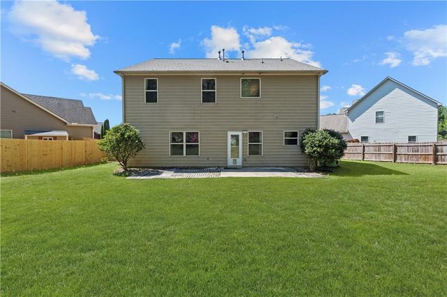 3945 Silverthorn Trace, Cumming, GA 30028