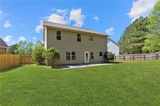 3945 Silverthorn Trace, Cumming, GA 30028