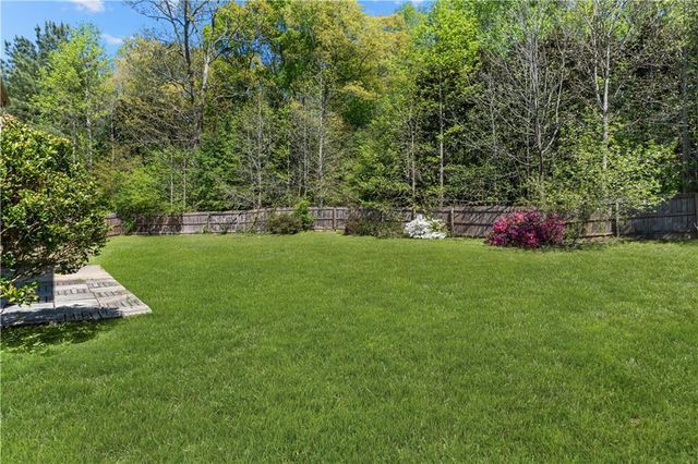 3945 Silverthorn Trace, Cumming, GA 30028