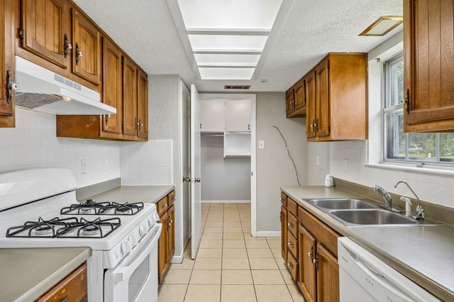 4118 Burning Tree Lane, Garland, TX 75042