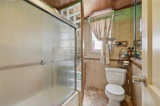 9511 Cresskill Place, Jamaica, NY 11435