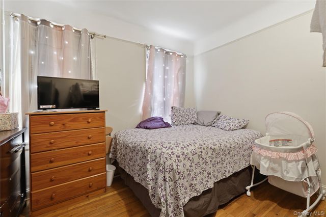 9511 Cresskill Place, Jamaica, NY 11435