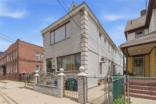 9511 Cresskill Place, Jamaica, NY 11435