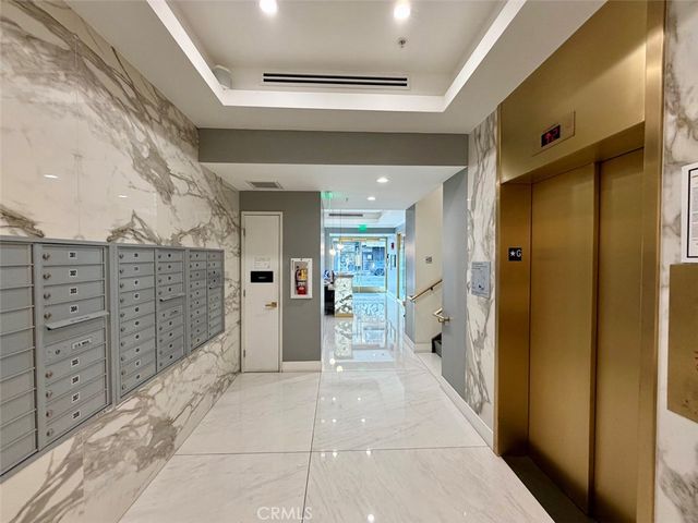 314 6th 302, Los Angeles, CA 90014