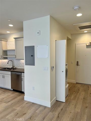 314 6th 302, Los Angeles, CA 90014
