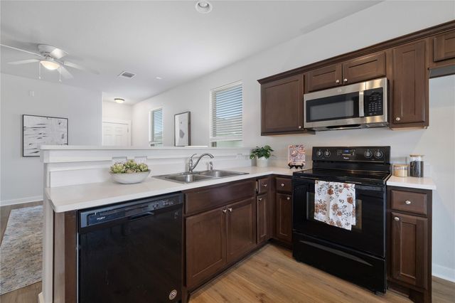 129 Syrah CT, Leander, TX 78641