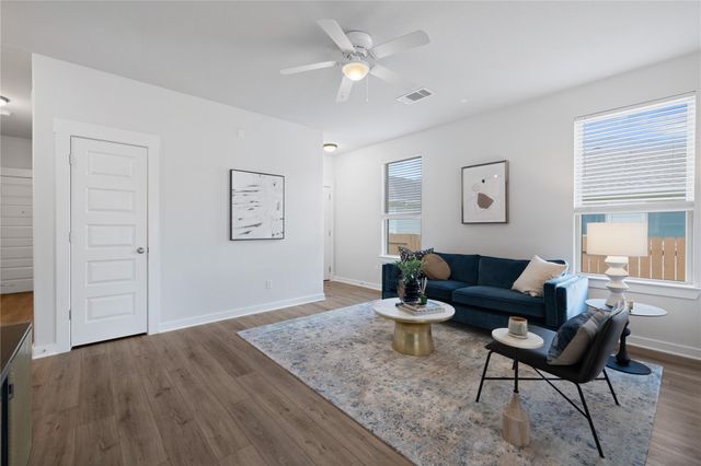 129 Syrah CT, Leander, TX 78641