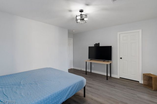 6924 Ghost Ranch Avenue, Las Vegas, NV 89179