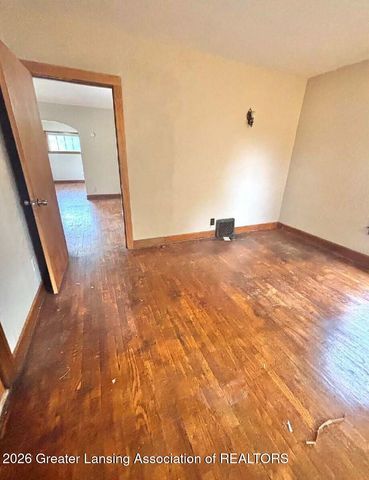1109 W Washtenaw Street, Lansing, MI 48915