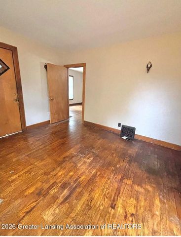 1109 W Washtenaw Street, Lansing, MI 48915