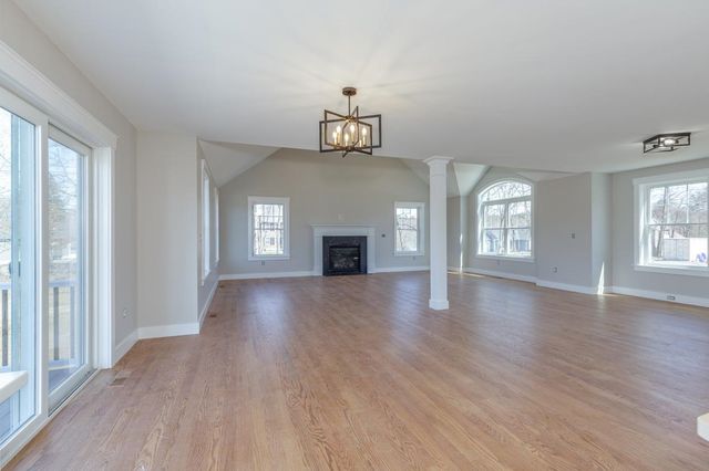 4 Haystack Circle, Pelham, NH 03076