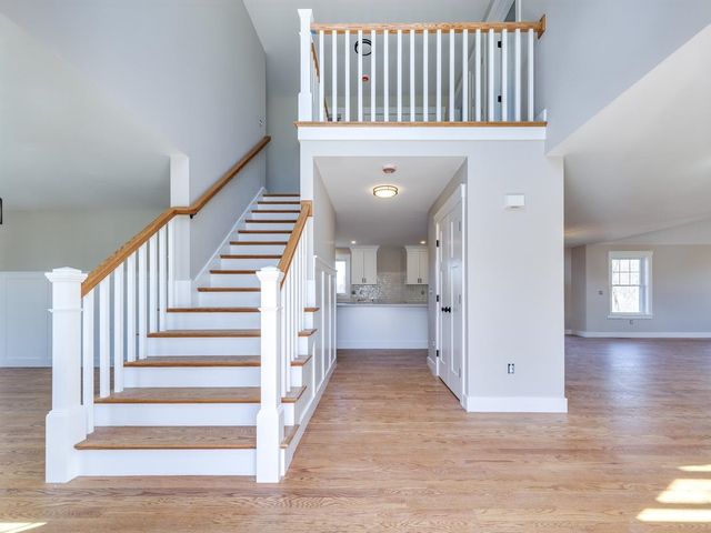 4 Haystack Circle, Pelham, NH 03076
