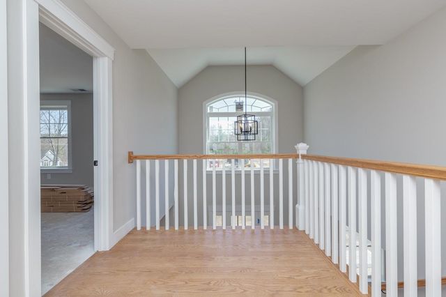 4 Haystack Circle, Pelham, NH 03076