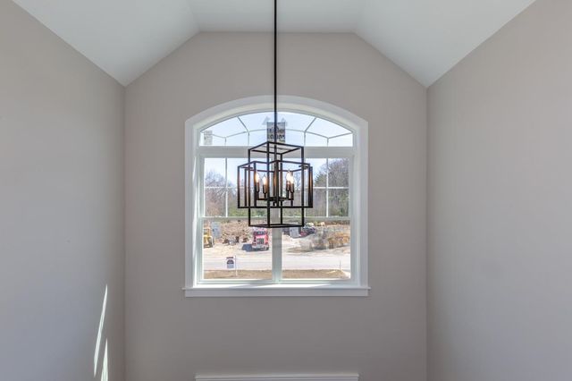 4 Haystack Circle, Pelham, NH 03076