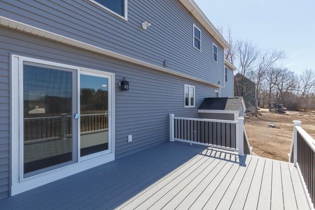 4 Haystack Circle, Pelham, NH 03076