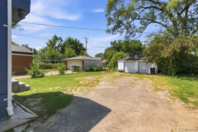 7393 Vaughan Street, Detroit, MI 48228