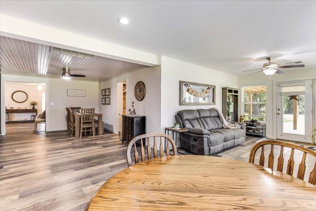 1179 E 120th Ave N, Belle Plaine, KS 67013