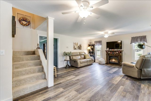 1179 E 120th Ave N, Belle Plaine, KS 67013