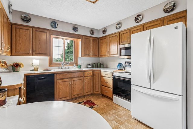 15446 COPPER Lane, Council Bluffs, IA 51503