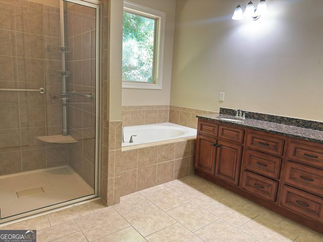 3951 Sovereign Drive, Buford, GA 30519