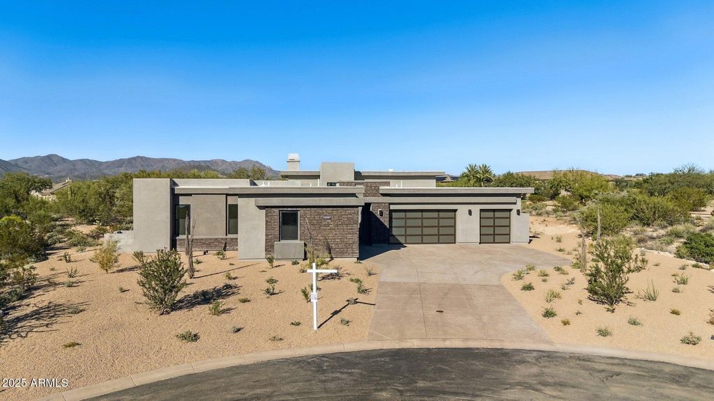 35097 N 83RD Place, Scottsdale, AZ 85266