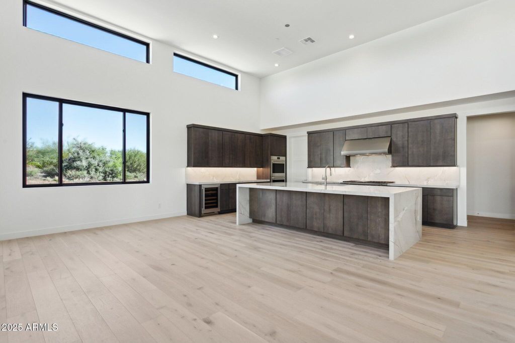 Image 14 of property listing at 35097 N 83RD Place, Scottsdale, AZ 85266