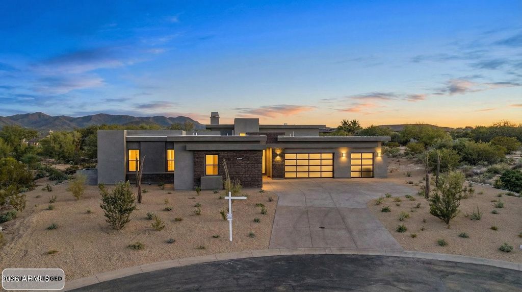 Image 2 of property listing at 35097 N 83RD Place, Scottsdale, AZ 85266