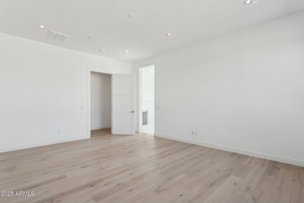 Image 31 of property listing at 35097 N 83RD Place, Scottsdale, AZ 85266