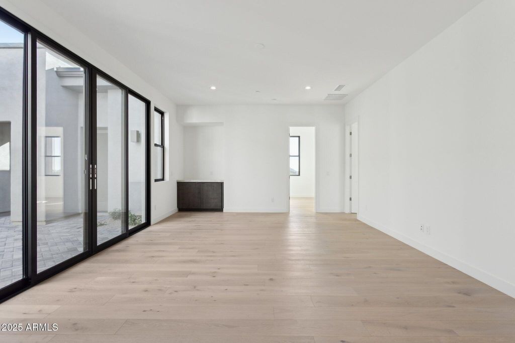 Image 38 of property listing at 35097 N 83RD Place, Scottsdale, AZ 85266