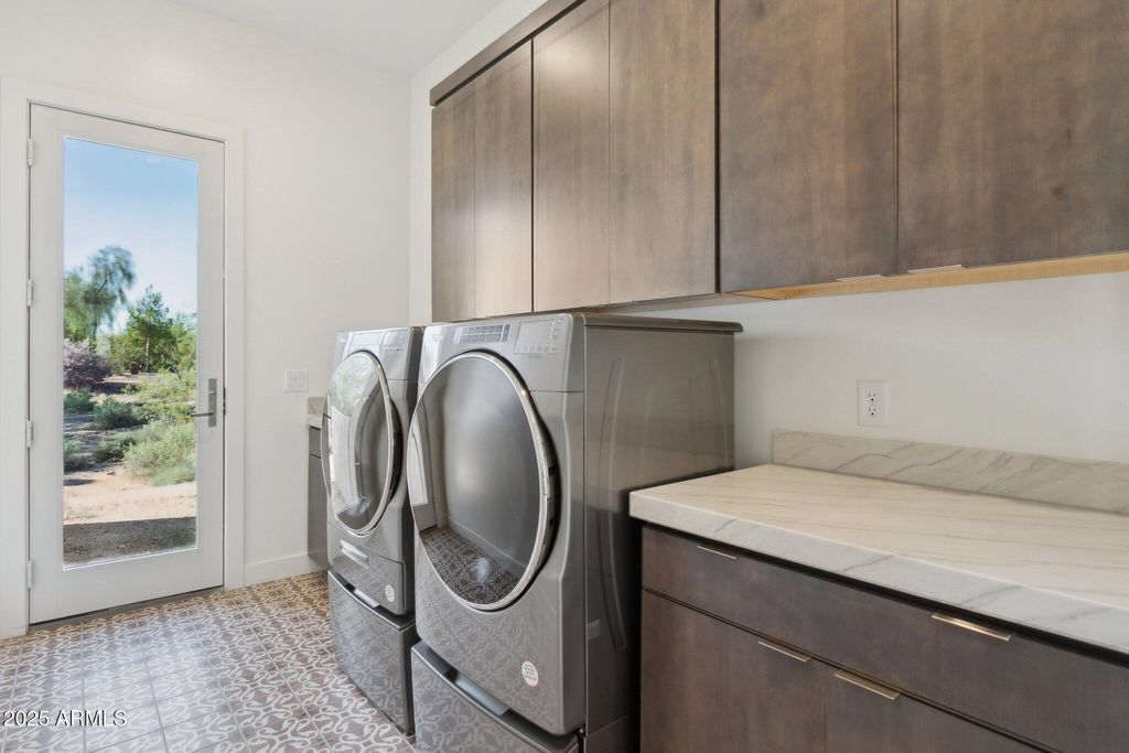 Image 50 of property listing at 35097 N 83RD Place, Scottsdale, AZ 85266