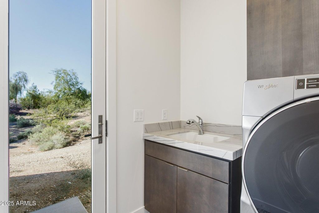 Image 51 of property listing at 35097 N 83RD Place, Scottsdale, AZ 85266