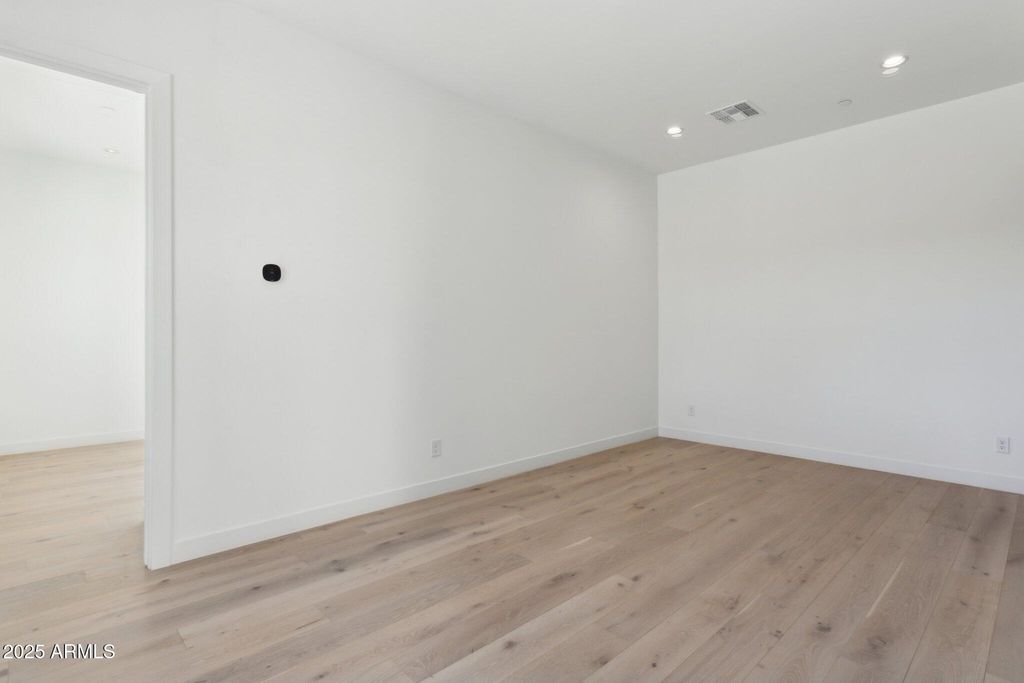 Image 56 of property listing at 35097 N 83RD Place, Scottsdale, AZ 85266