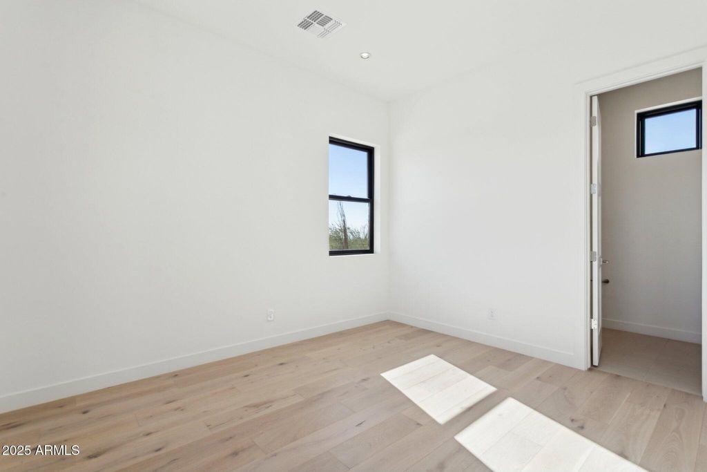 Image 59 of property listing at 35097 N 83RD Place, Scottsdale, AZ 85266