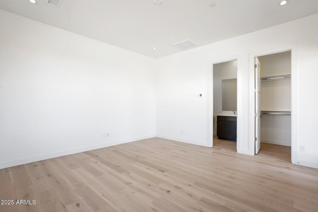 Image 67 of property listing at 35097 N 83RD Place, Scottsdale, AZ 85266