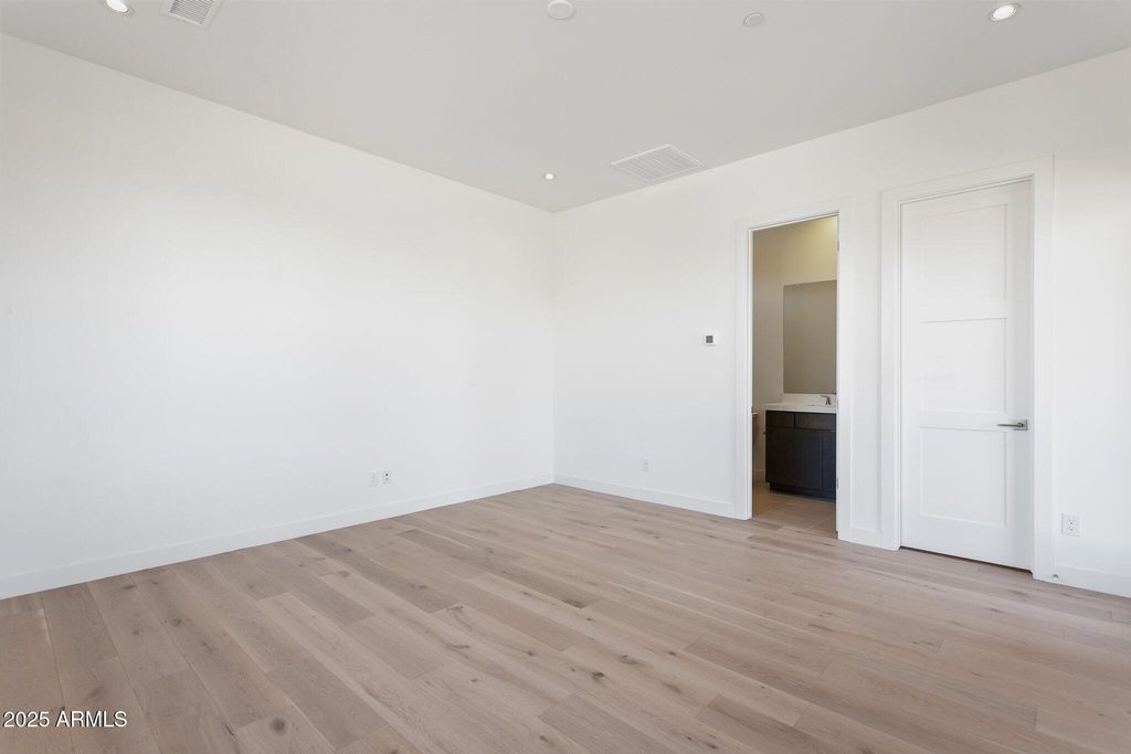 Image 68 of property listing at 35097 N 83RD Place, Scottsdale, AZ 85266