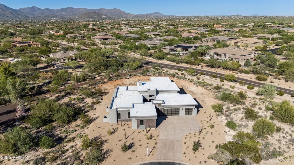 Image 75 of property listing at 35097 N 83RD Place, Scottsdale, AZ 85266