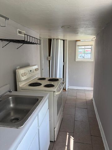 1810 Centre AVE NW, Roanoke, VA 24017