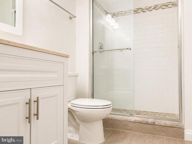 8425 BLEVINS WAY CT, Vienna, VA 22182