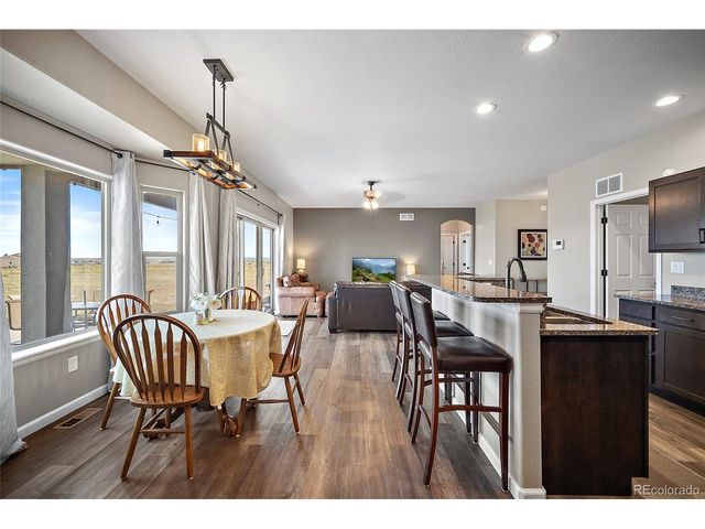 469 E Gentry Dr, Pueblo, CO 81007