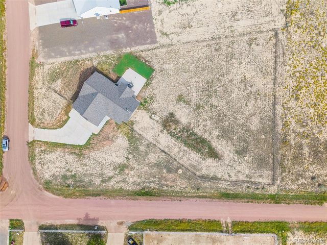 469 E Gentry Dr, Pueblo, CO 81007