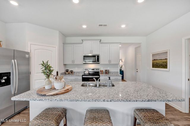 20 Spirit Dance Drive, Byhalia, MS 38611
