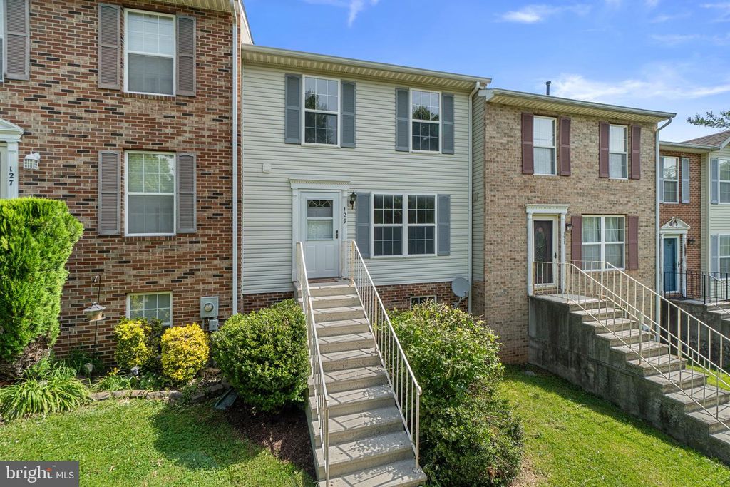 129 N TOWNE CT, Mount Airy, MD 21771