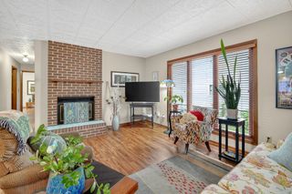 8914 Valdez Drive, Urbandale, IA 50322