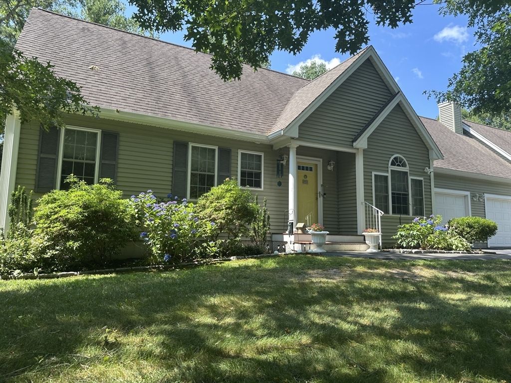 64 Papermill Rd 64, Wareham, MA 02576