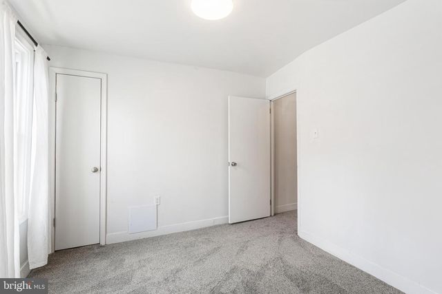 111 LINDEN AVE, Oaklyn, NJ 08107
