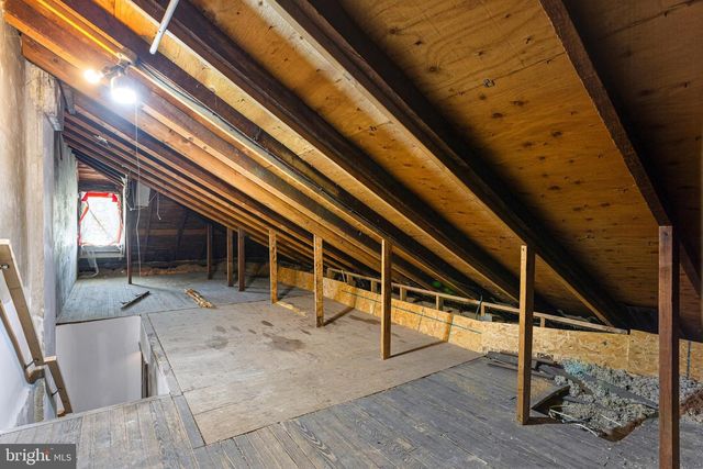 111 LINDEN AVE, Oaklyn, NJ 08107