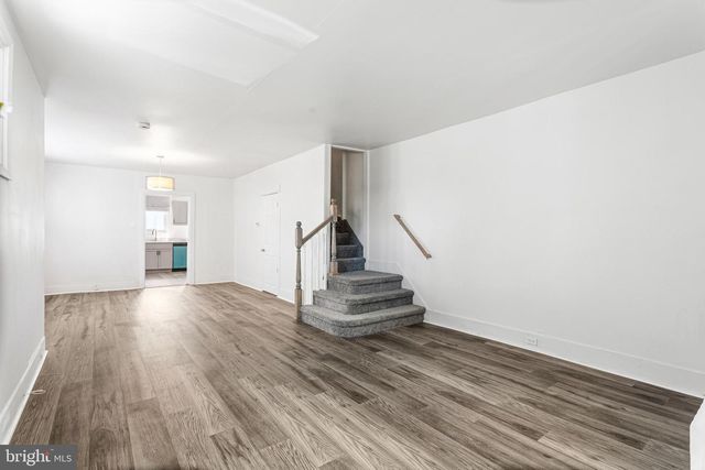 111 LINDEN AVE, Oaklyn, NJ 08107