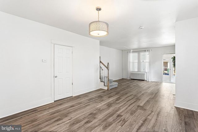 111 LINDEN AVE, Oaklyn, NJ 08107