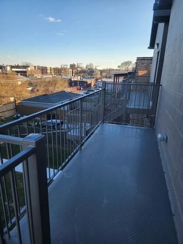4625 S Michigan Avenue 3, Chicago, IL 60653
