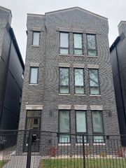 4625 S Michigan Avenue 3, Chicago, IL 60653